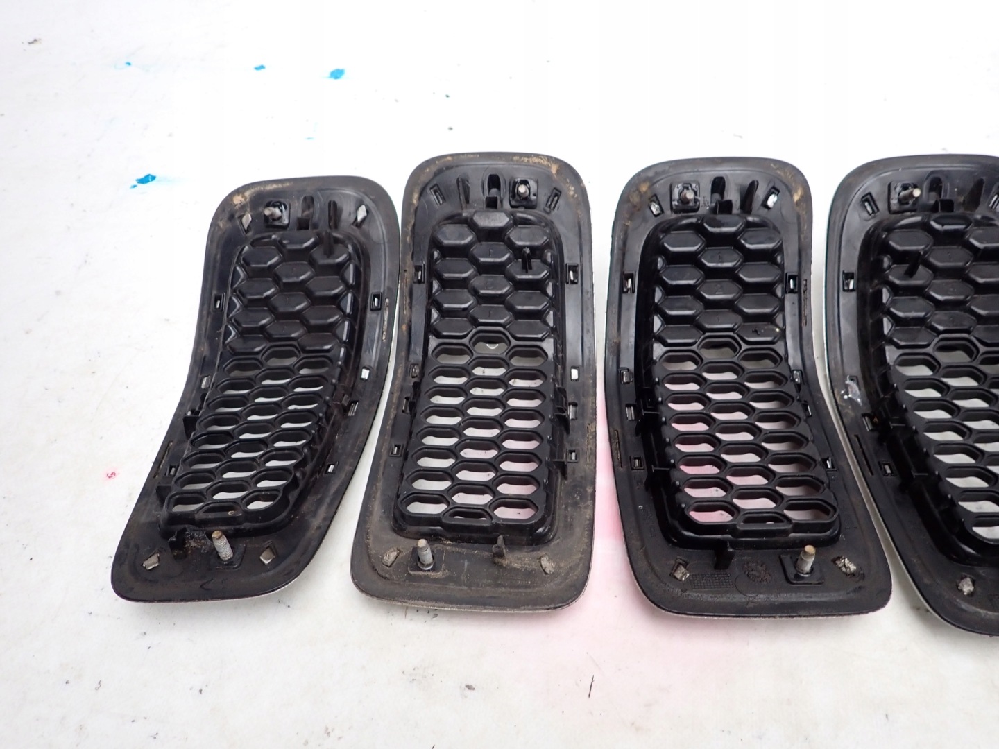 JEEP CHEROKEE TRAILHAWK grid CHROM GRILLA