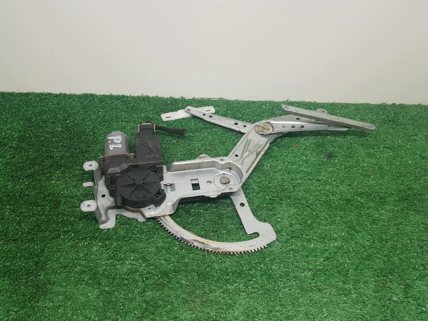ELE mechanism windows left front OPEL MERIVA A 13222287 93389551