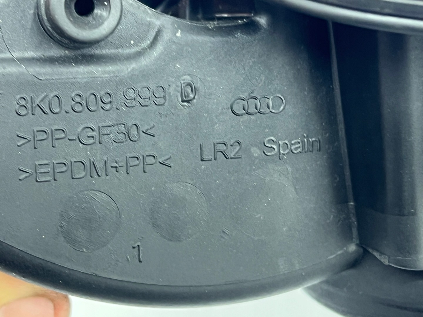 A4 8K Tankklappe des Kraftstoffsbehälters 8K0809999D