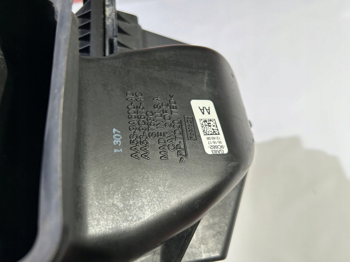 Gehäuse filter luft dolot rezonator rohr Ford Flex 3.5 2013