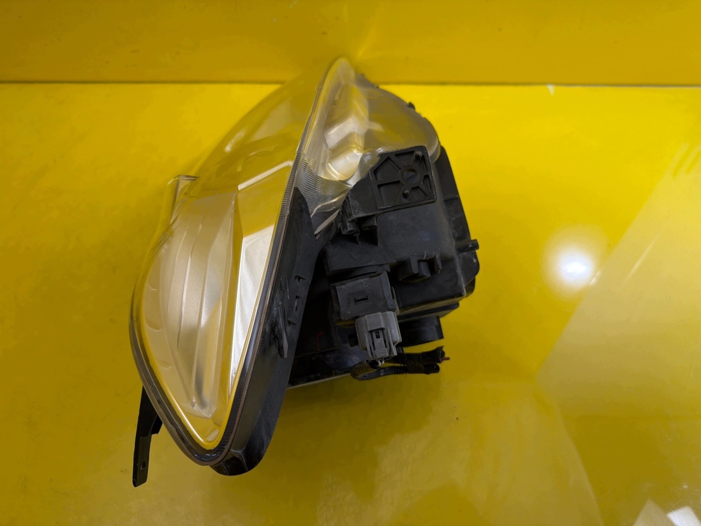 light right front Honda 09-12 FRV FR-V Xenon