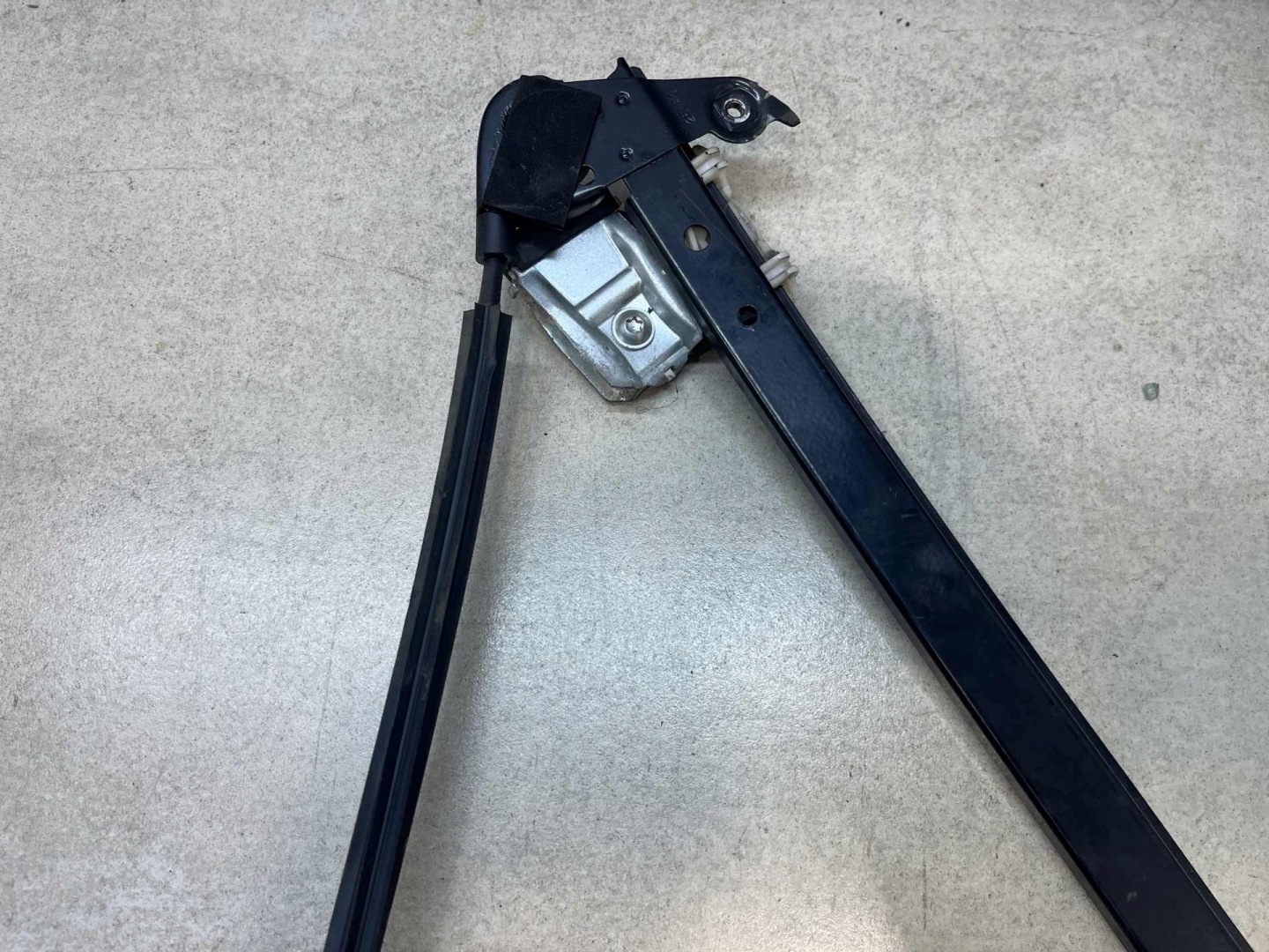 window regulator right rear part GALAXY 1.9 TDI FL TR37M3959812