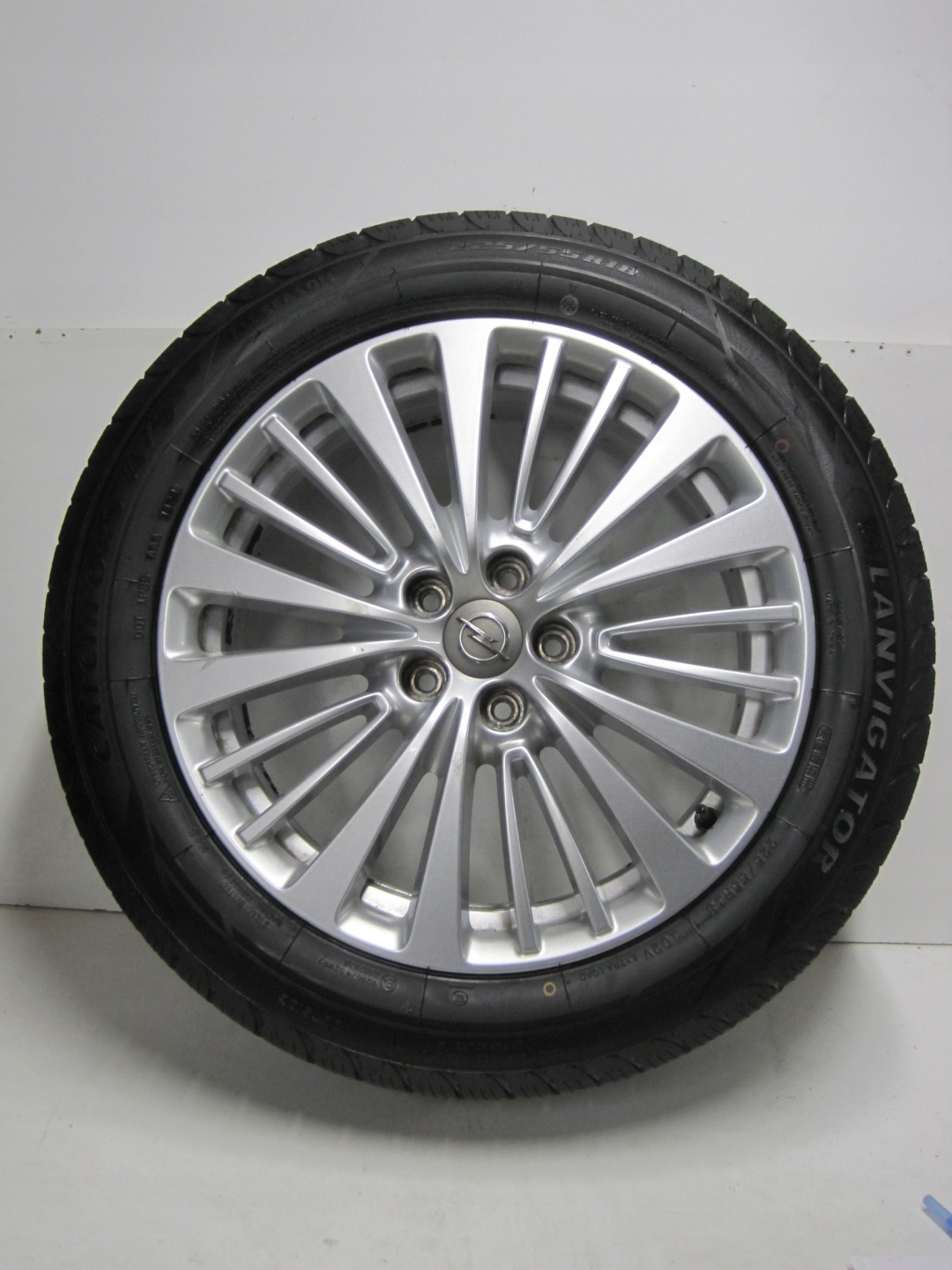 wheels discs tyres OPEL GRANDLAND X R18 M+S 23/24R