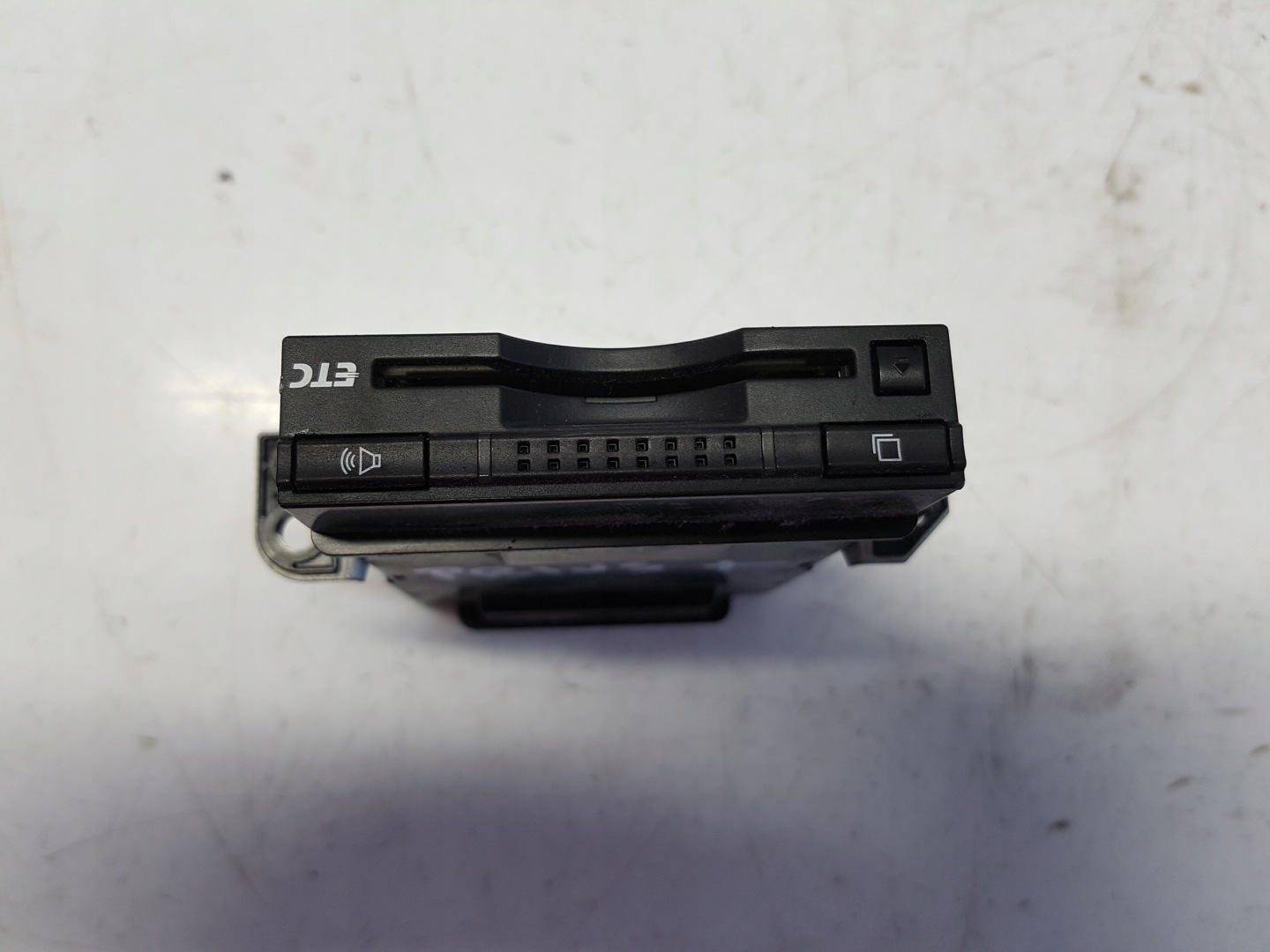 PRIUS III 3 plus + 1.8H module control unit etc