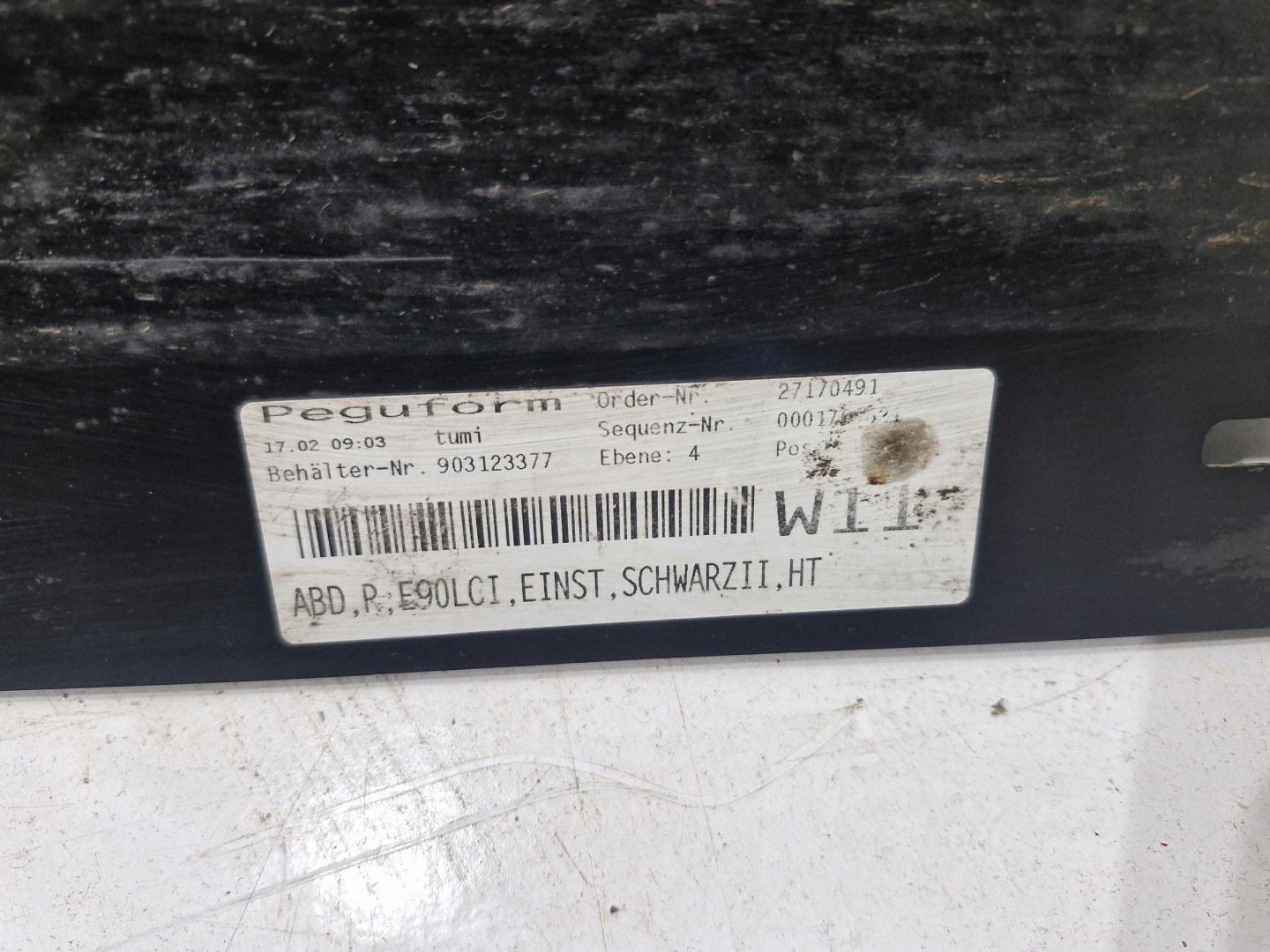 BMW E90 E91 LCI cap moulding threshold right SCHWARZ II