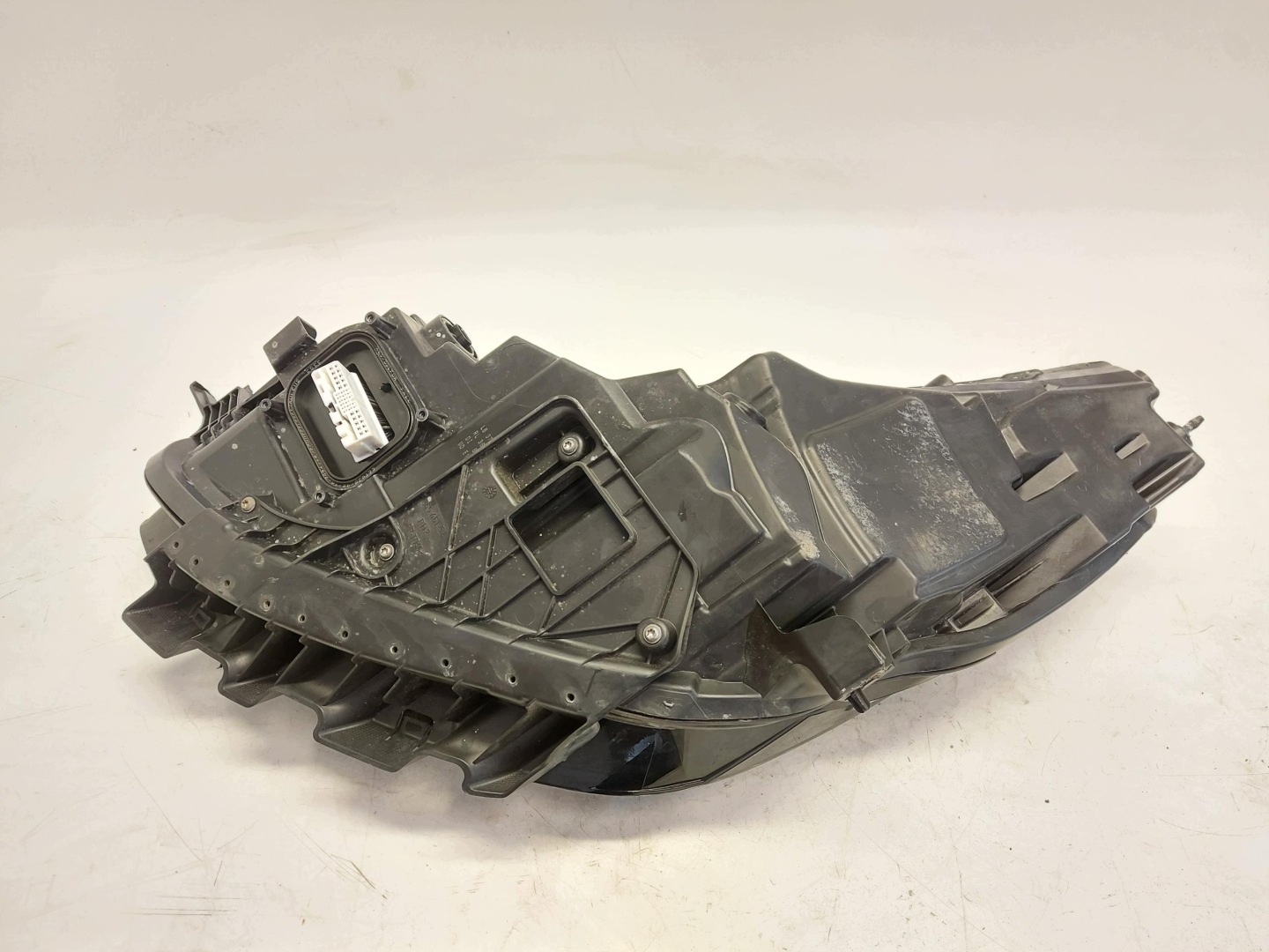 TESLA MODEL 3 2022r light front right RHD UK 1514953-00-D