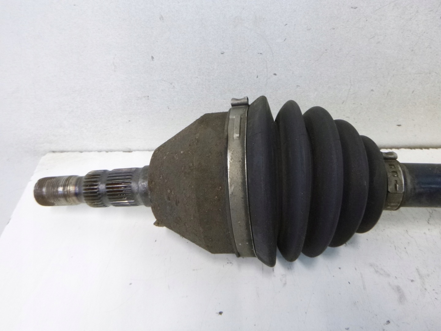 semi-axis left Opel Astra H Lift 1.9CDTi 2008r.
