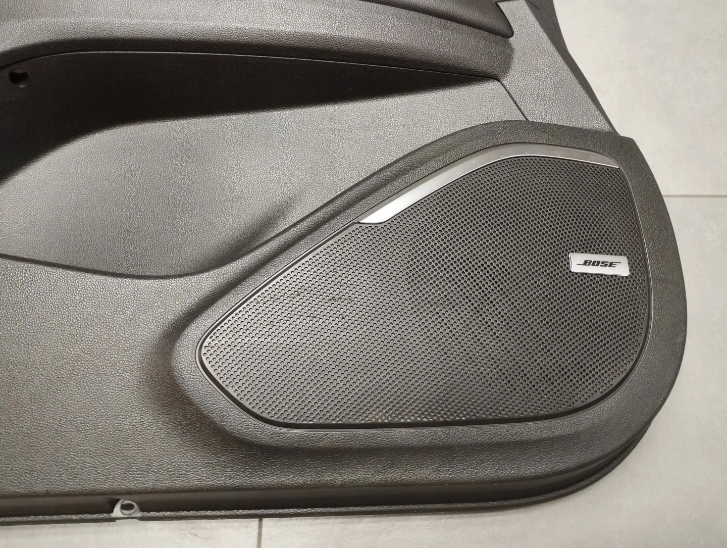 Renault Grand scenic IV side door left front 809012470R BOSE