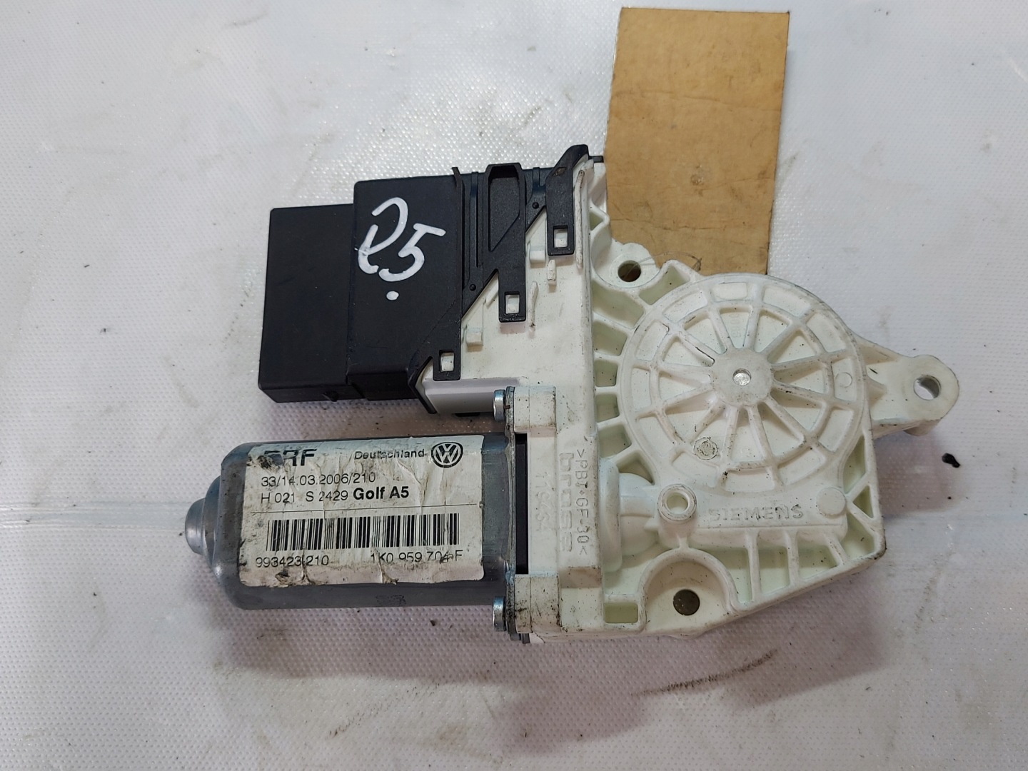 engine lifting windows GOLF V 993425200 right rear part