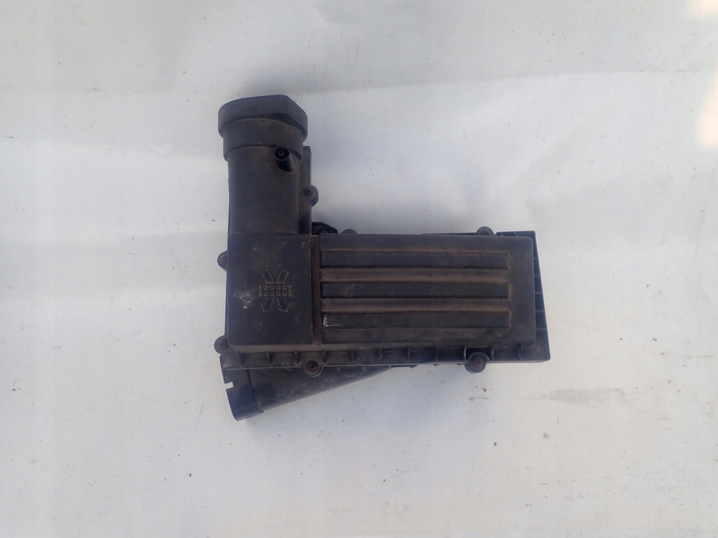 VW GOLF V 1K0 Gehäuse Blende Abdeckung filter luft