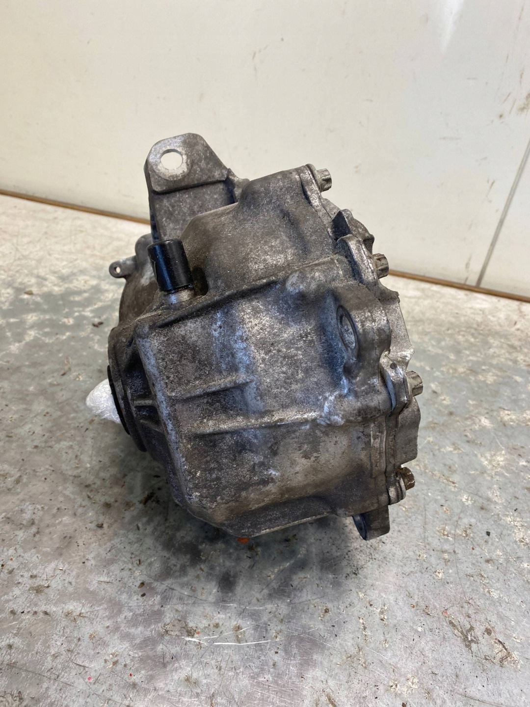 MERCEDES E W212 LIFT 3.0CDI diff differential differential front front 2213307500