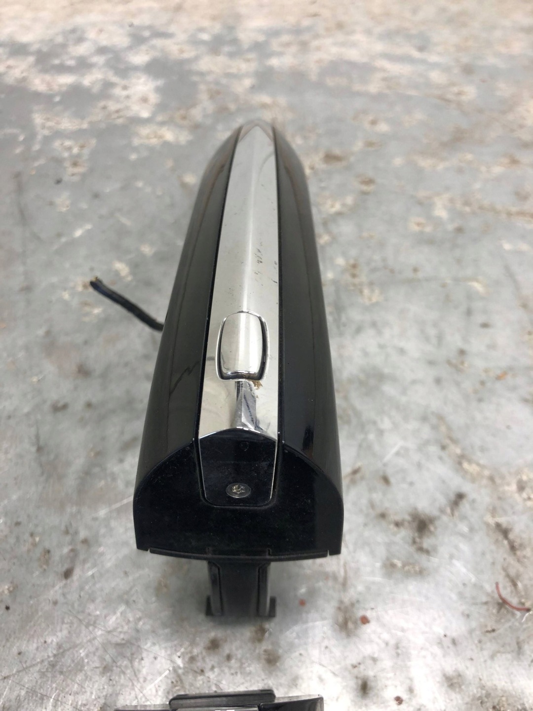 handle exterior left front OPEL INSIGNIA B