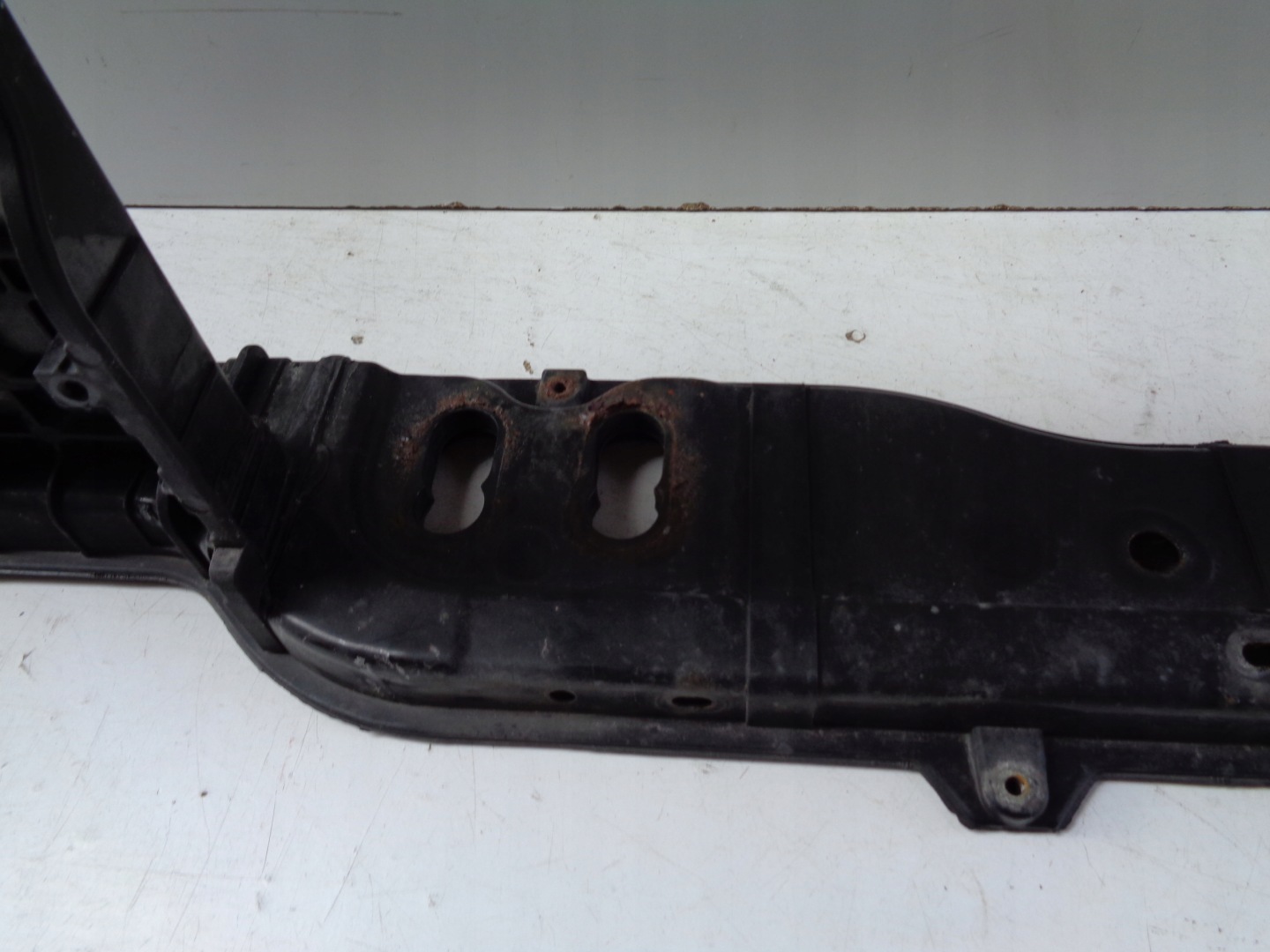 bar, wall front KIA CEED II 12