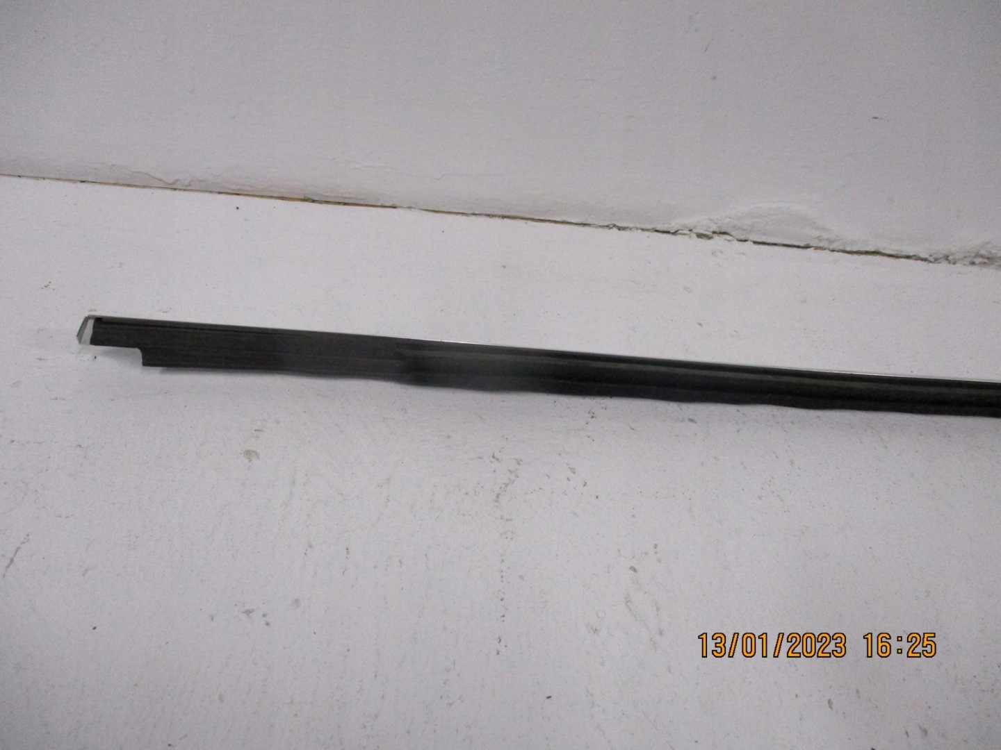 moulding dust MERCEDES B KLASA A2477352100