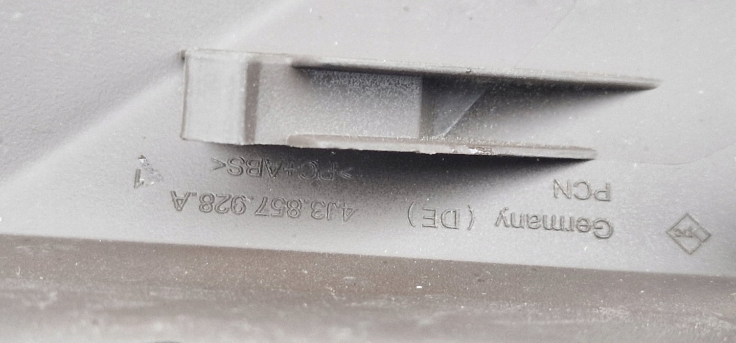 AUDI RS E-TRON GT right cover spoiler moulding