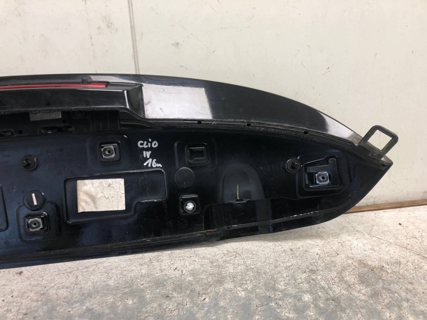 spoiler LOTKA bonnet boot RENAULT CLIO IV 960306579R