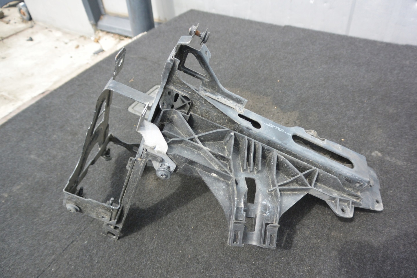 OKULAR console holder lights left BMW 5-SERIA F10 F11