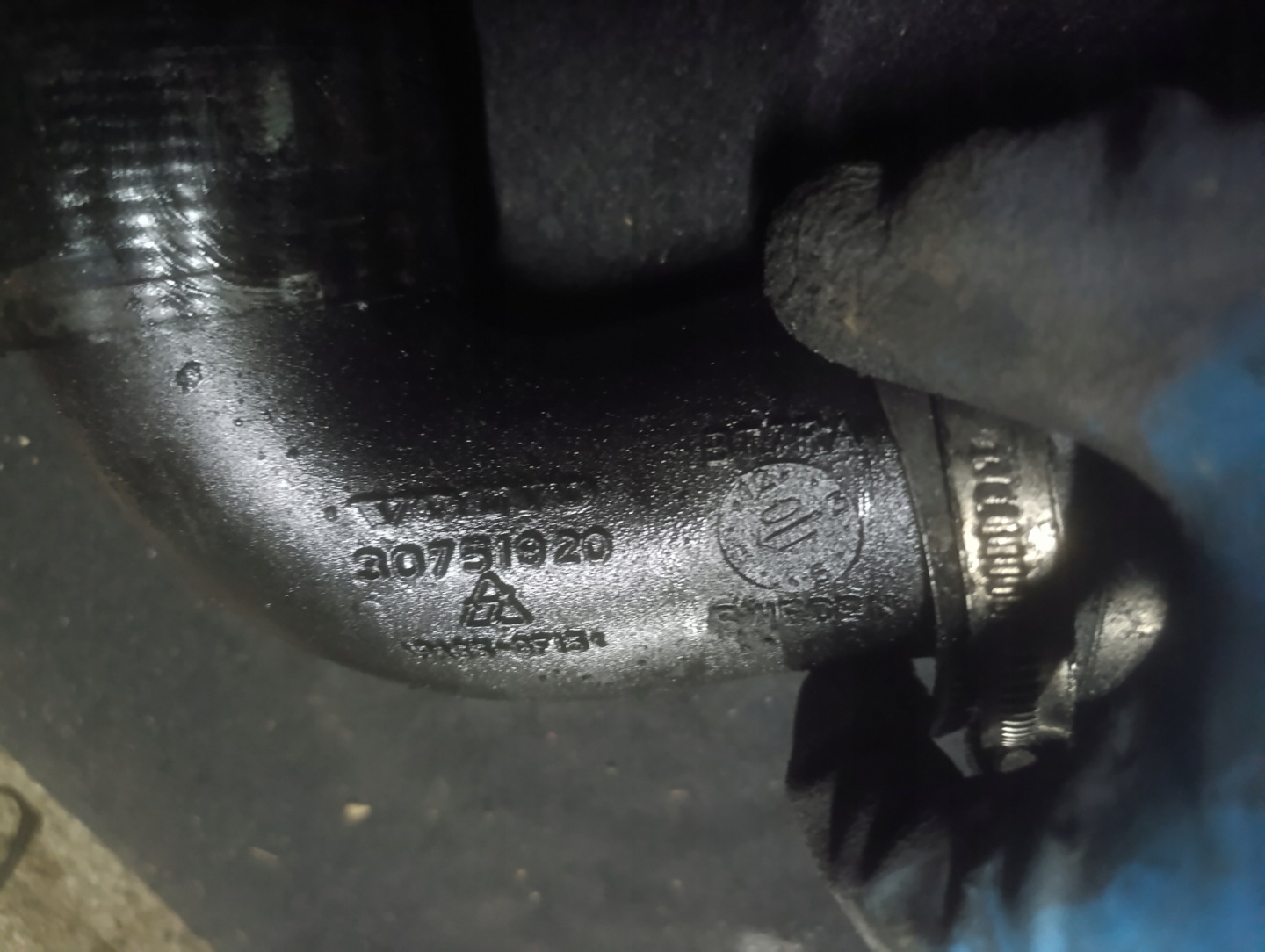 pipe air VOLVO V60 S60 2.0 D3 30751920