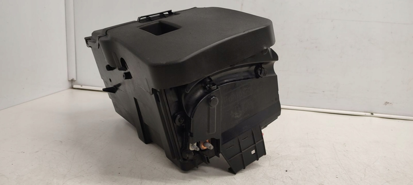 Gehäuse Blende Abdeckung akumulatora Ford Focus MK3 kombi 1,0 Ecoboost