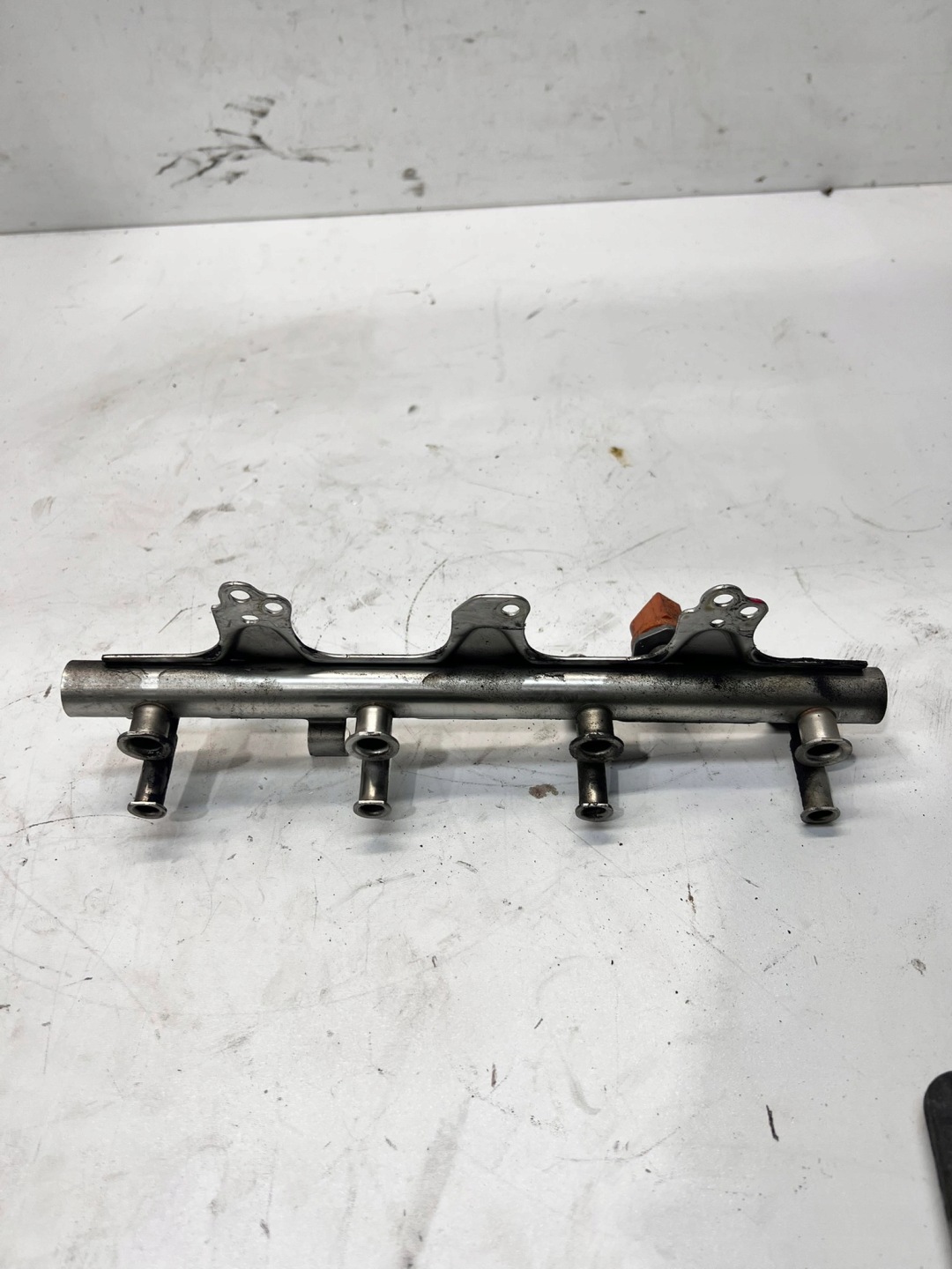 rampe injection AUDI 1.8 2.0 TFSI 06J133317AB
