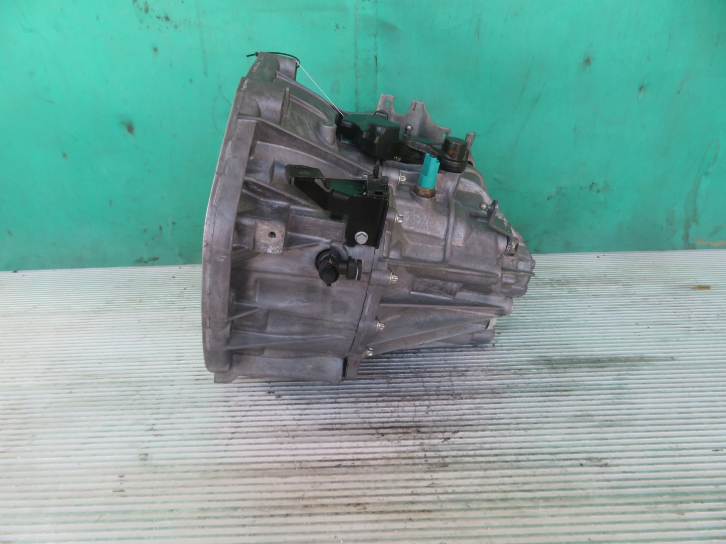 RENAULT TRAFIC 23R 2.0 DCI Getriebe PF6082