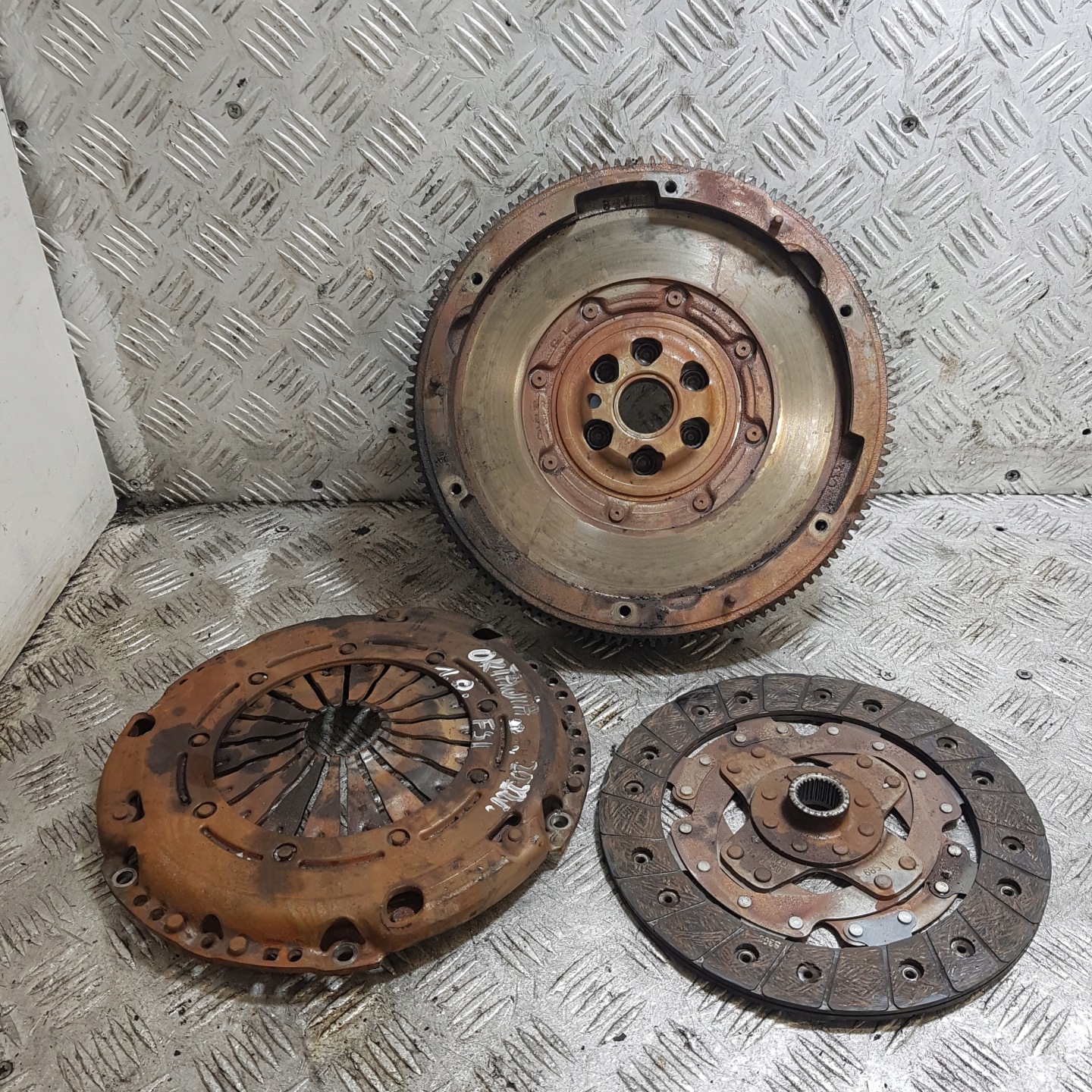 Embrayage Complets DWUMASA SKODA OCTAVIA 4 1.0 TSI