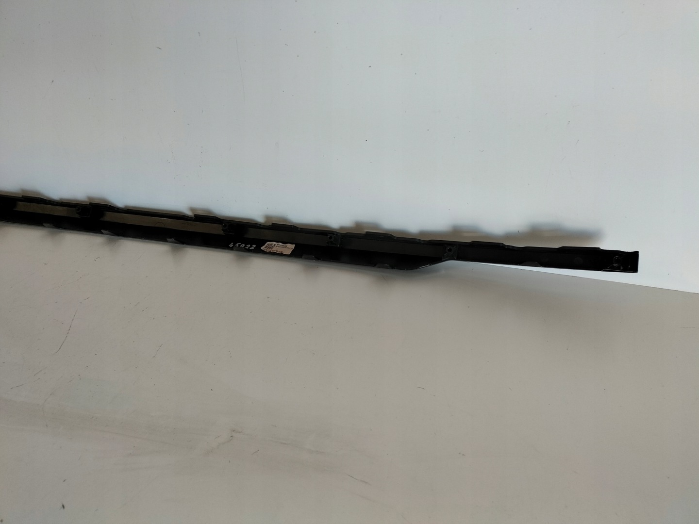 lišta nárazníku předního předek Horn KIA EV2 25
