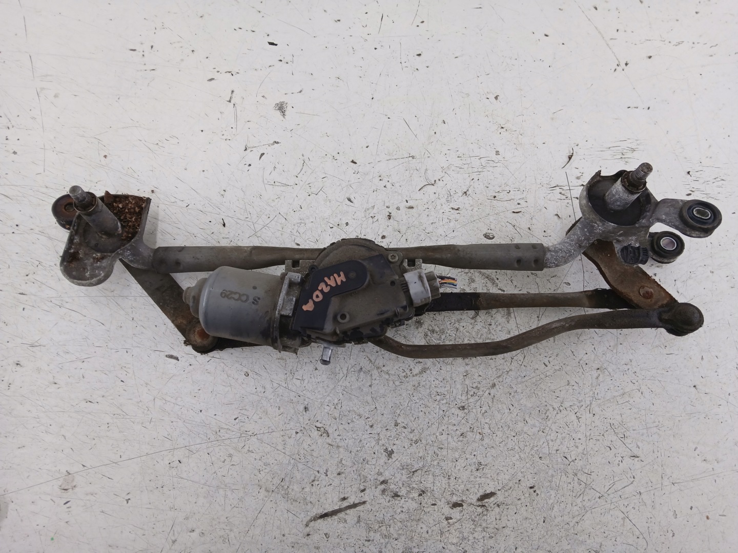 MAZDA 5 CR and wiper mechanism front