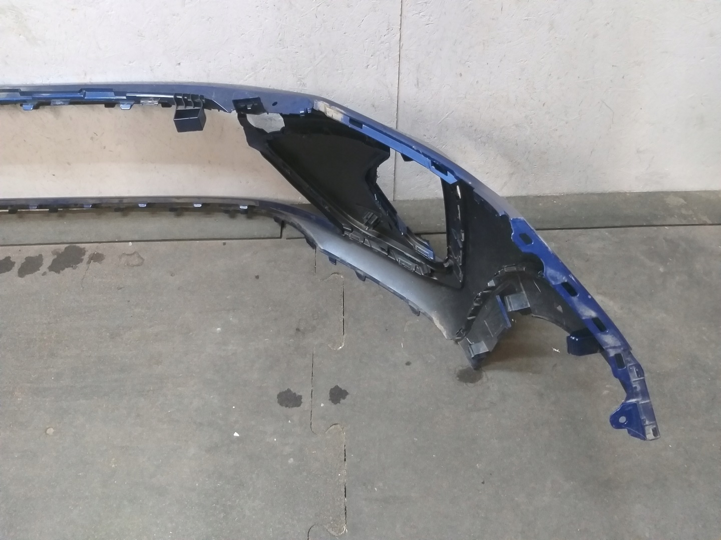 bumper front VW TAIGO R LINE 2G7