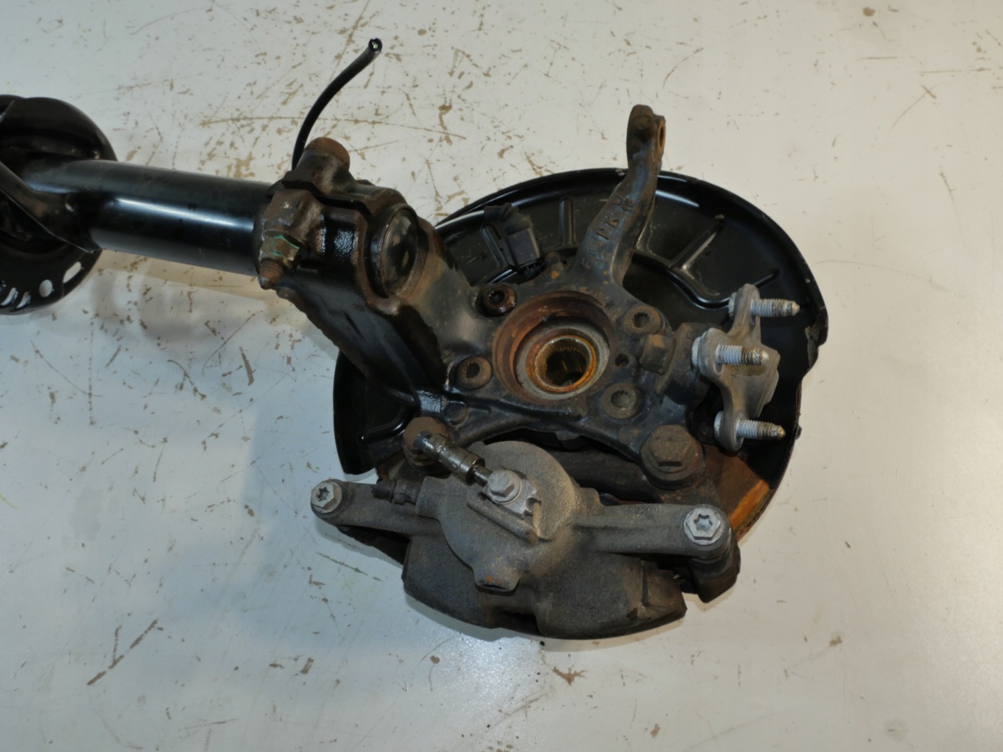 swing McPherson front VW CADDY IV 2K5413031
