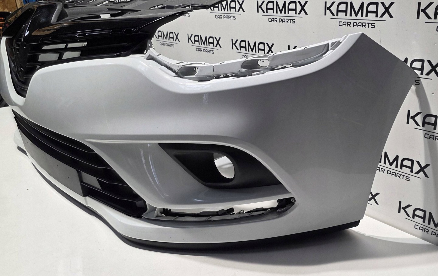 front bumper front Renault Clio IV 620221630R