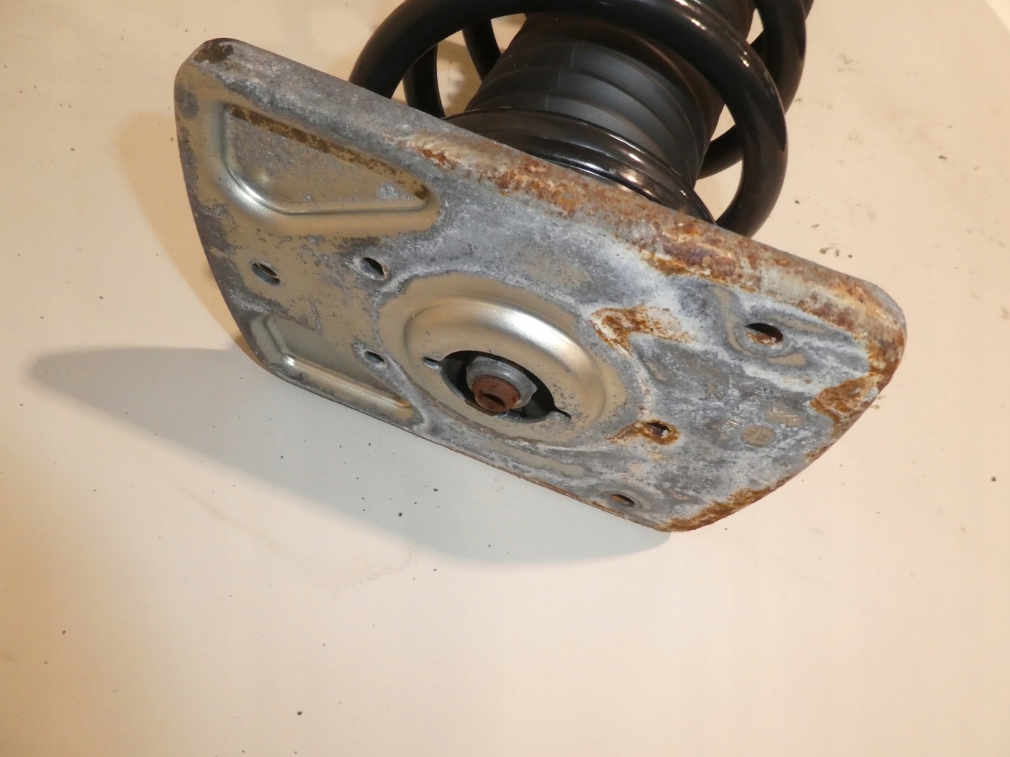 shock absorber front CITROEN JUMPY PEUGEOT EXPERT TOYOTA PROACE