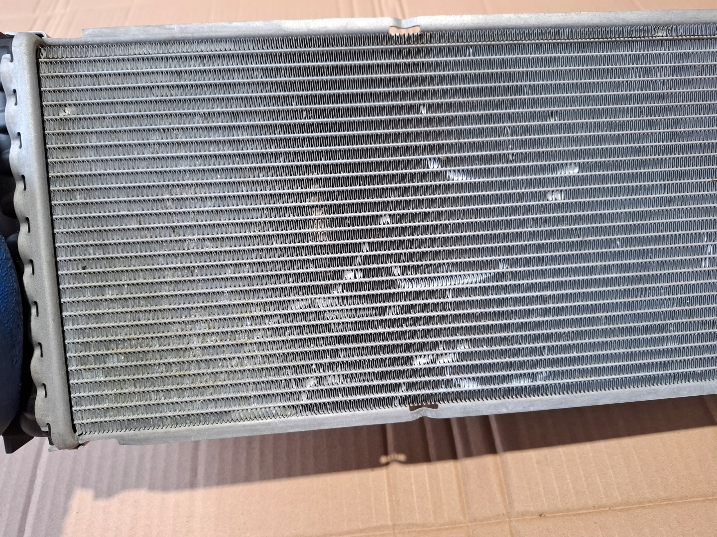 water cooler Porsche 911 GT3 992 22r 9GT121253b