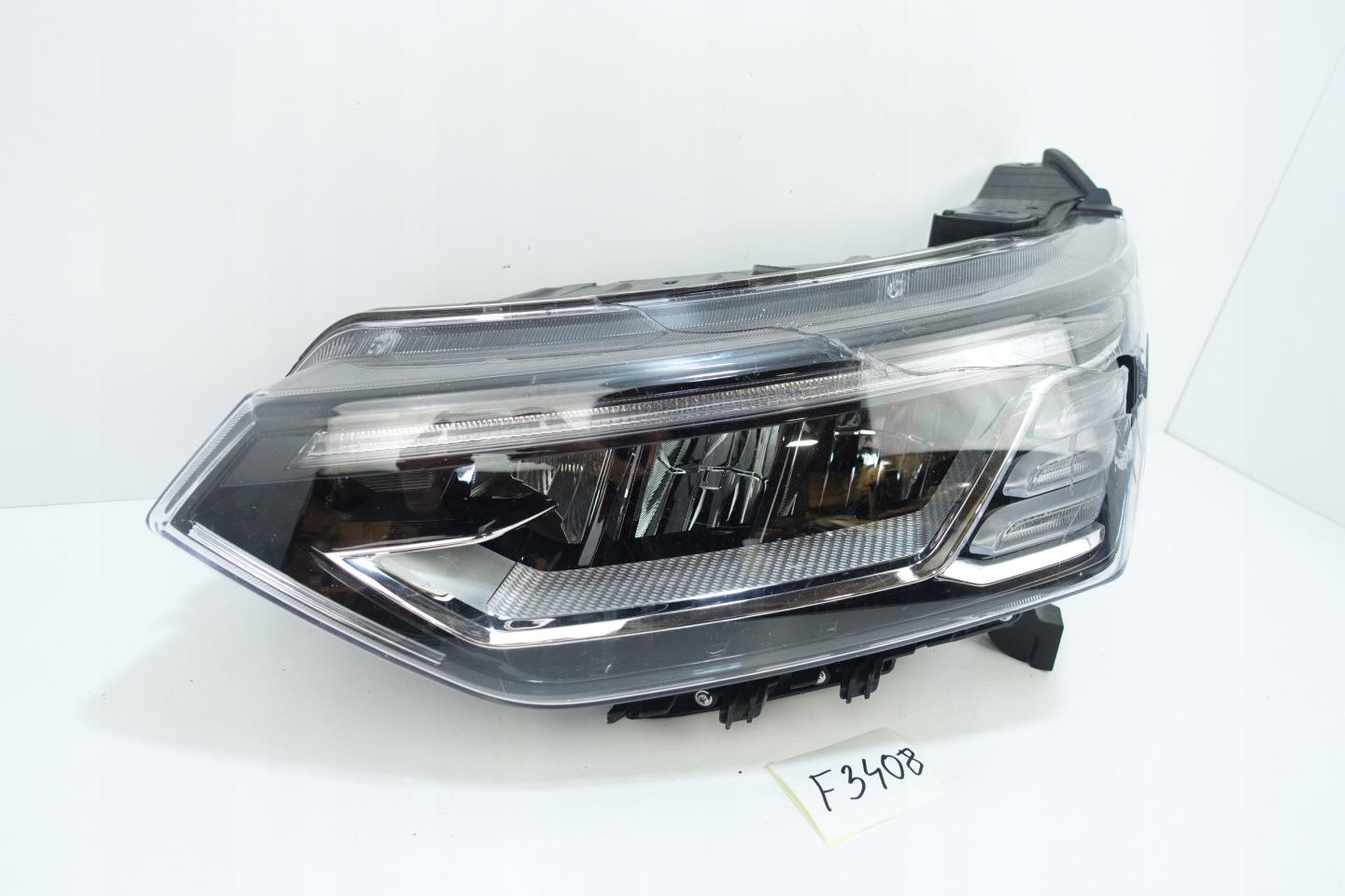 SSANGYONG KORANDO FULL LED 2019- light left front left front 8310137201