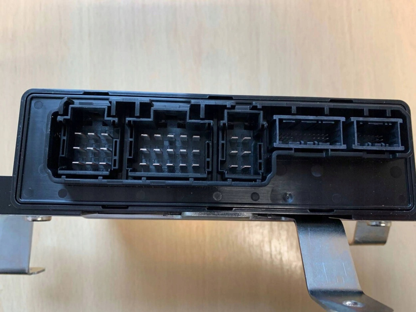 Jaguar F-Pace module haka wysuwanych progow HK8M19H544BF
