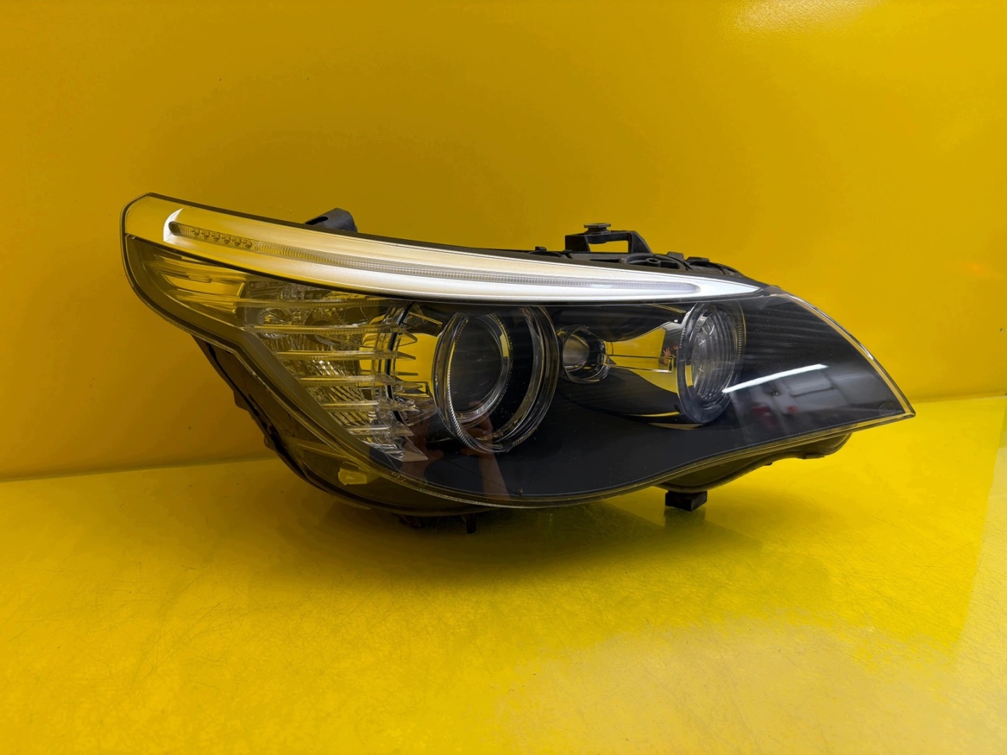 light right Bmw V 5 E60 E61 Lift 2007-2010 Bi-Xenon Skretna 7177734-06