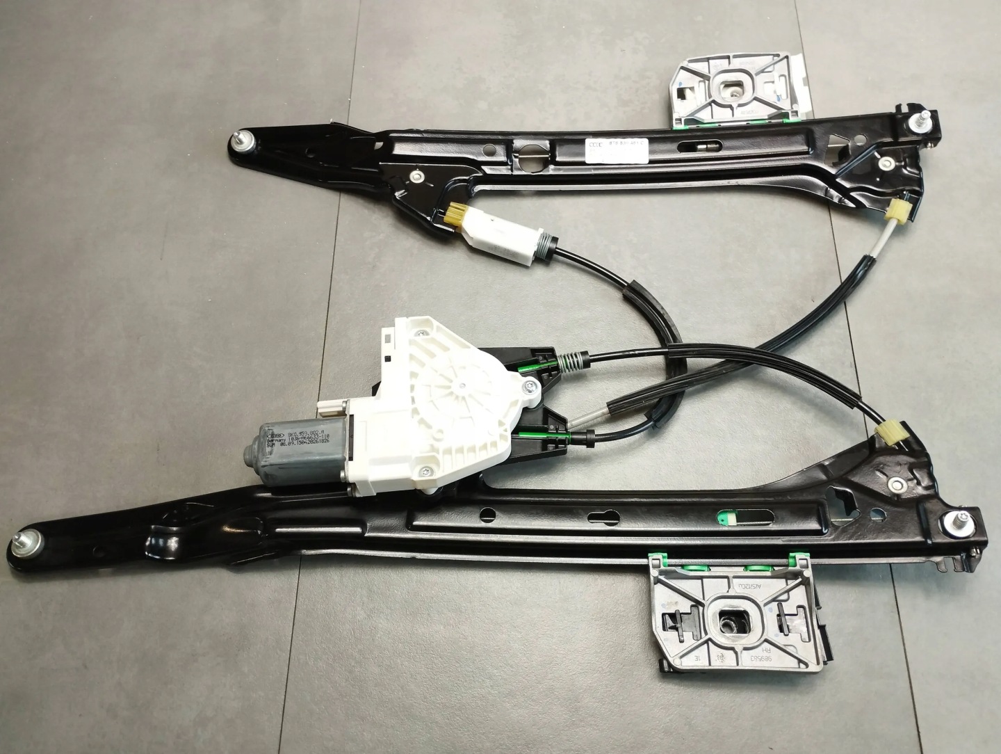 Audi A5 8T mechanism windows left rear part 8T8839461C