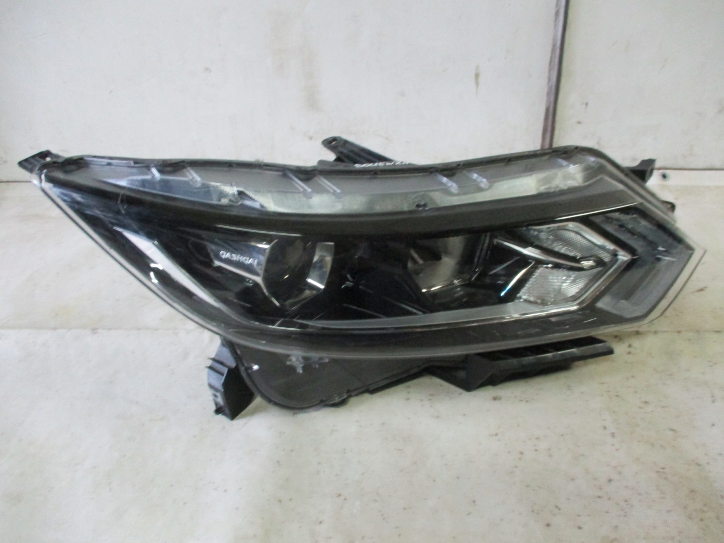 light right front front Nissan Qashqai II 2 lift 17r- 100-19009