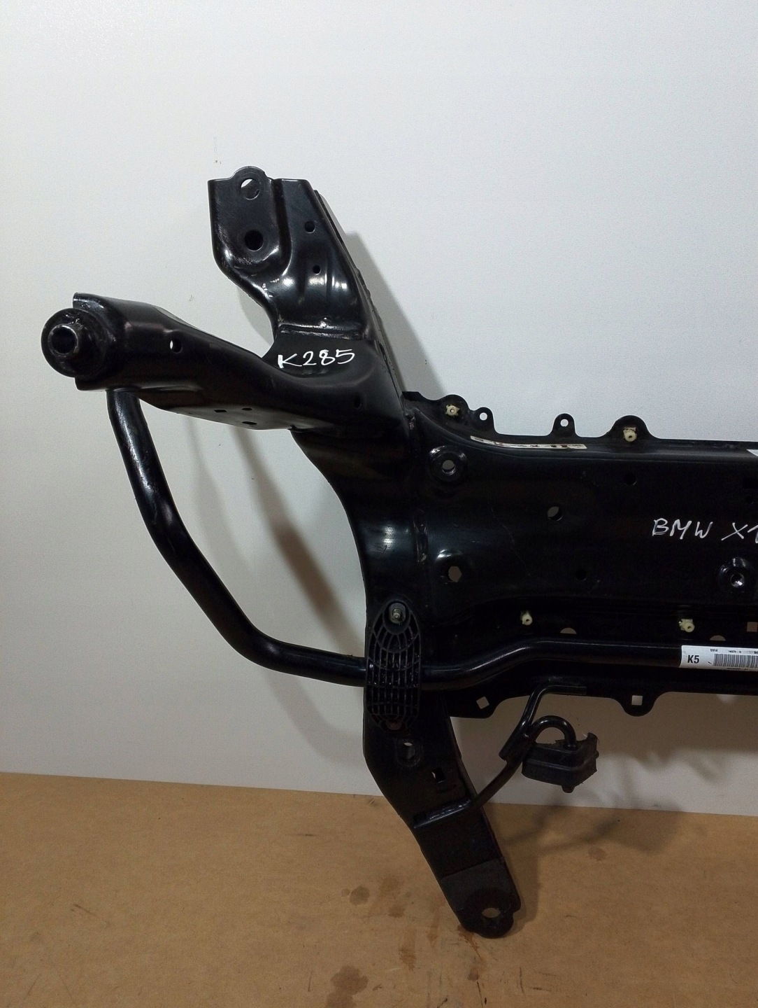 BMW X1 F48 F49 axle beam front (K285)