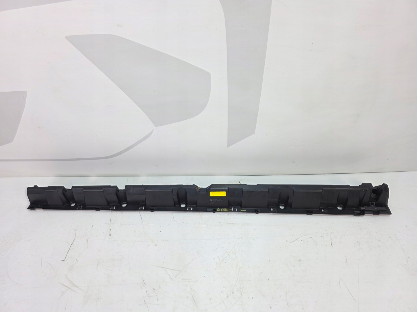 support holder mouldings PROGOWEJ left BMW X5 G05 LCI 7440911