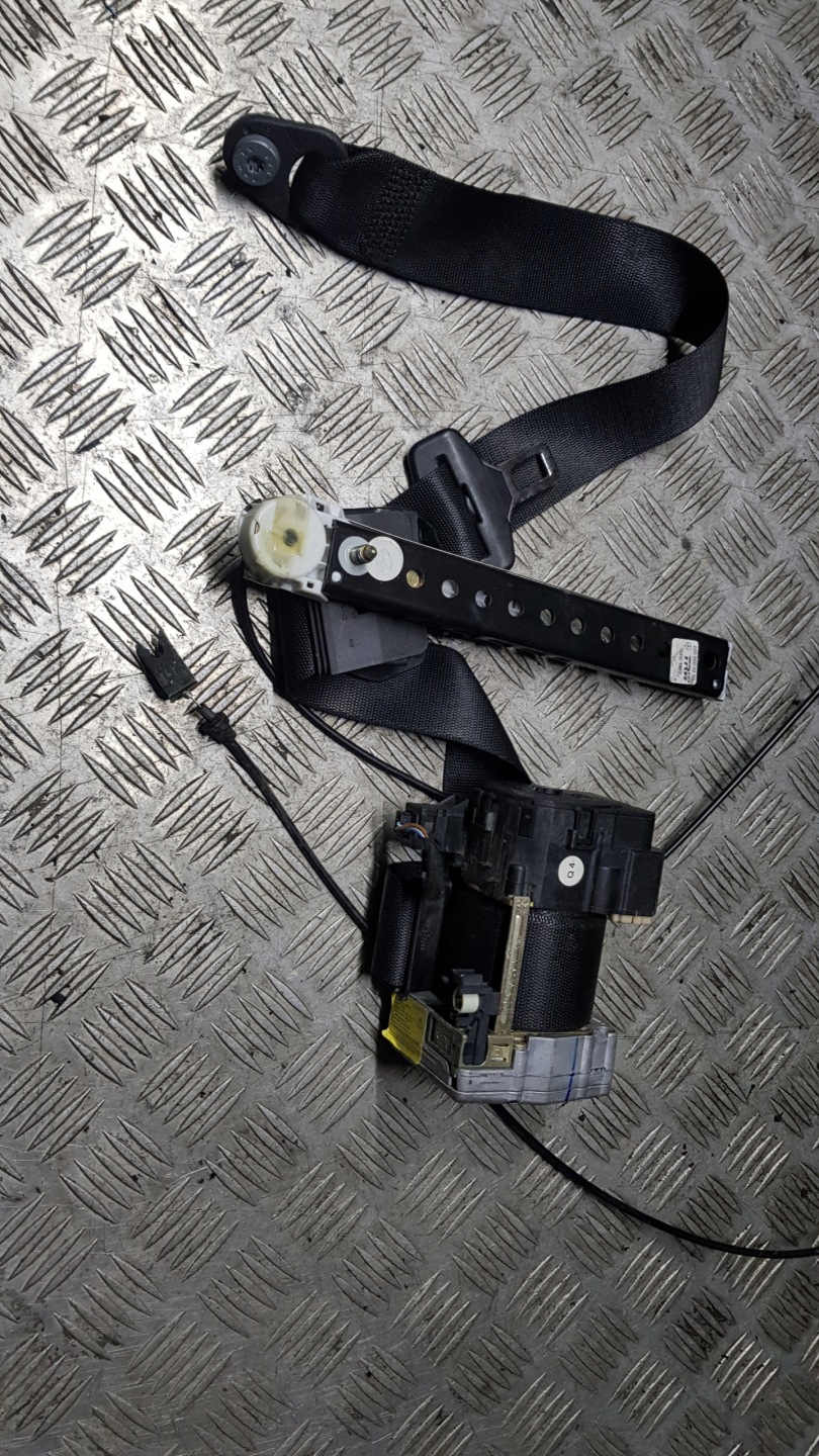 MERCEDES W220 tension belt safety right front