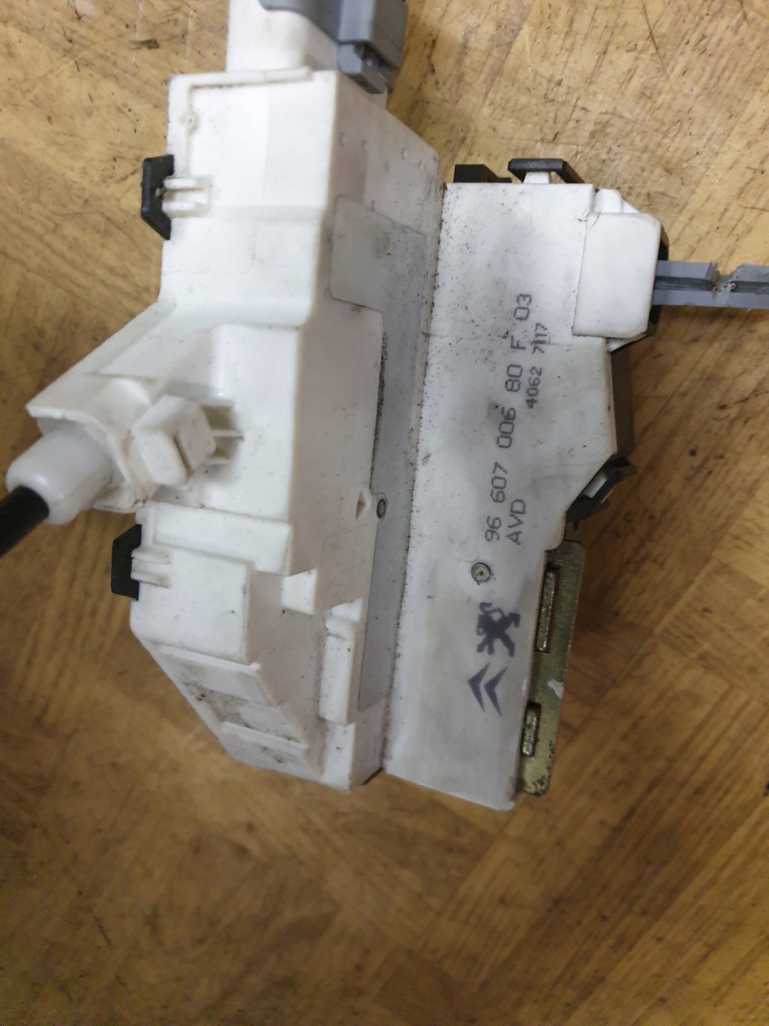 EUROPA lock door right front CITROEN C4 6 PIN