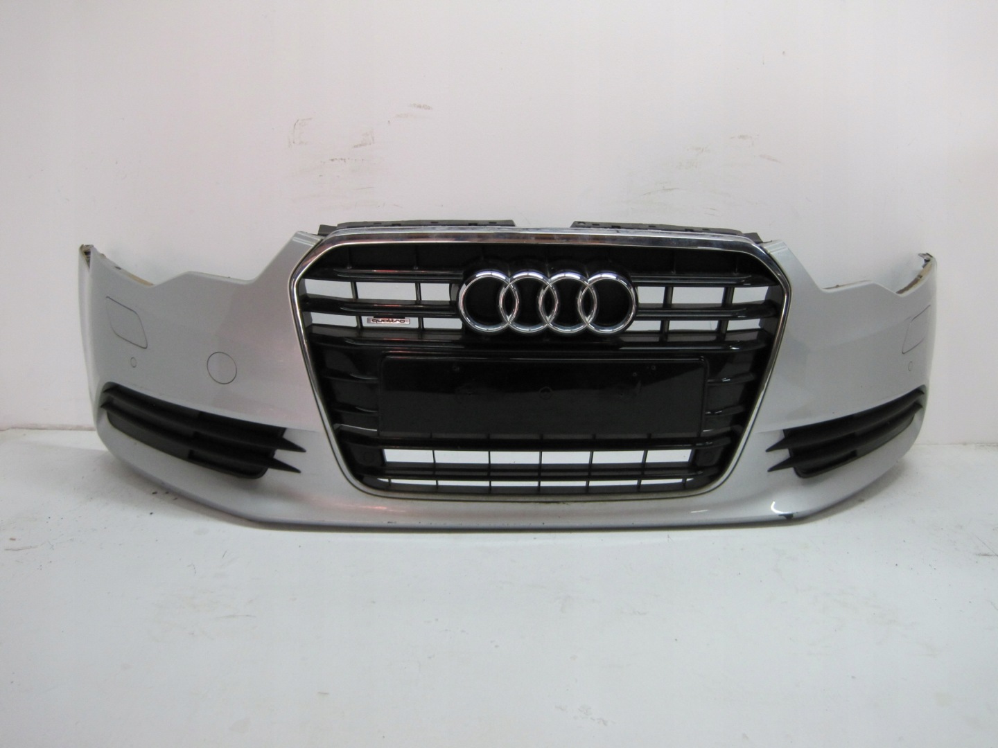 bumper Audi A6 4G0 PDC XENON 4PDC 13R front front