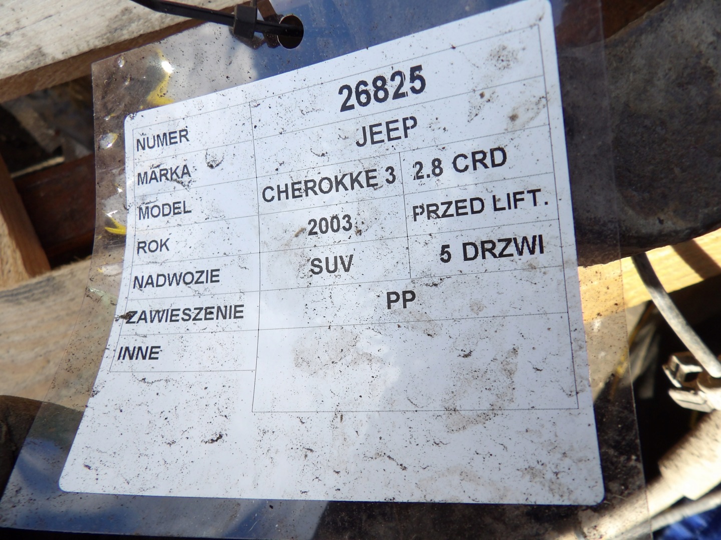 Jeep Cherokke III KJ swing front left
