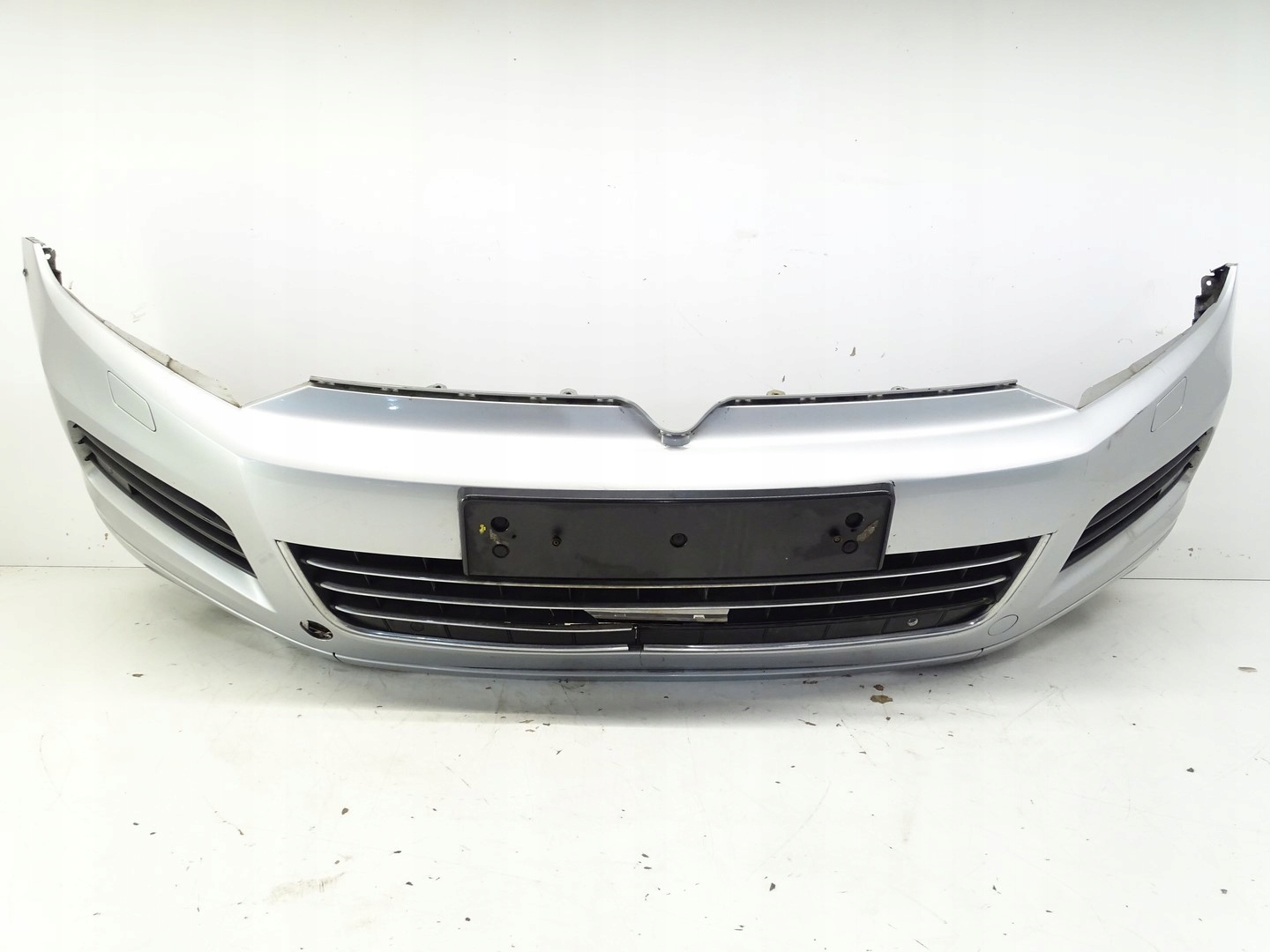 KPL bumper front front below 4X PDC VW TOUAREG II 7P 10-14R LX7W