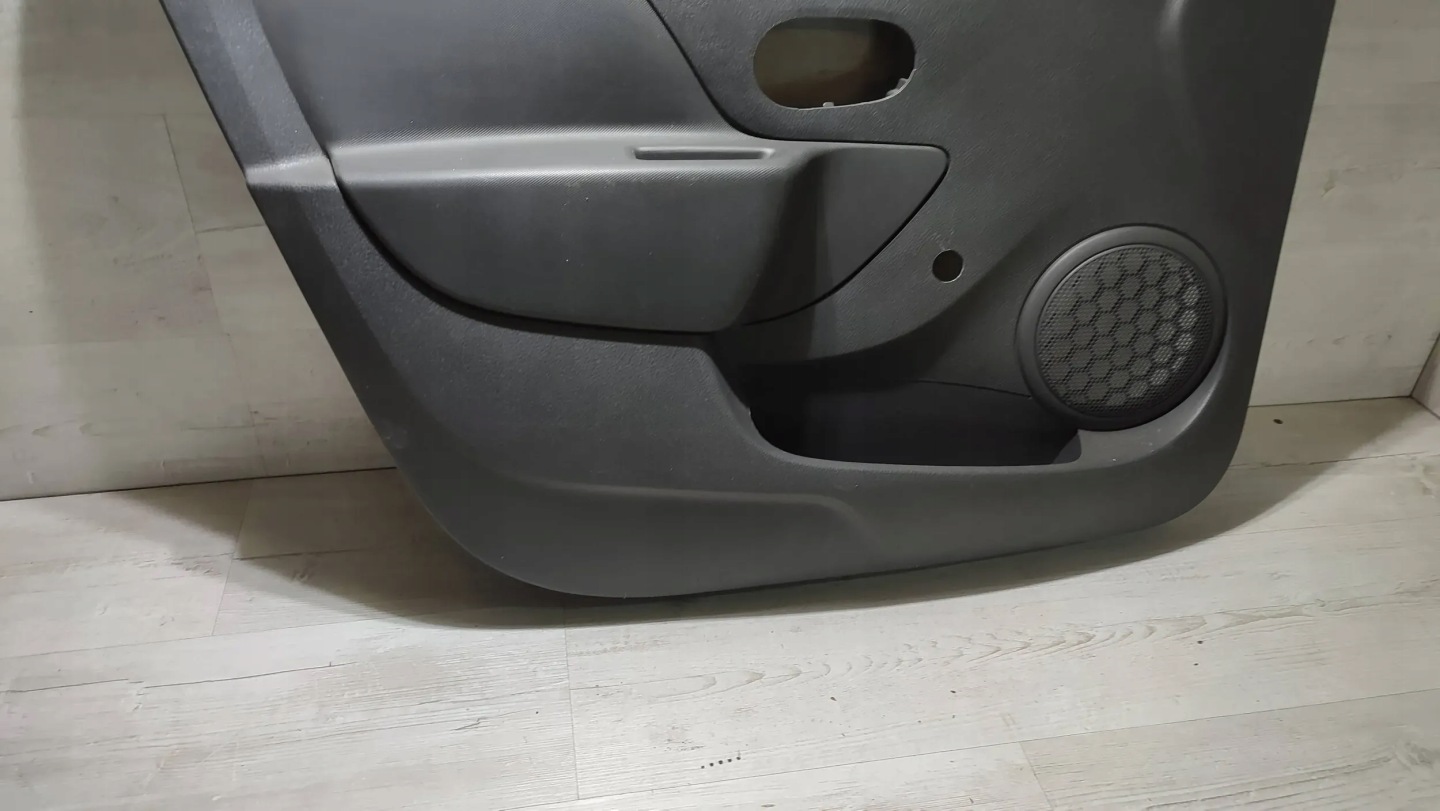 Dacia Logan II 2019r front side left side door upholstery