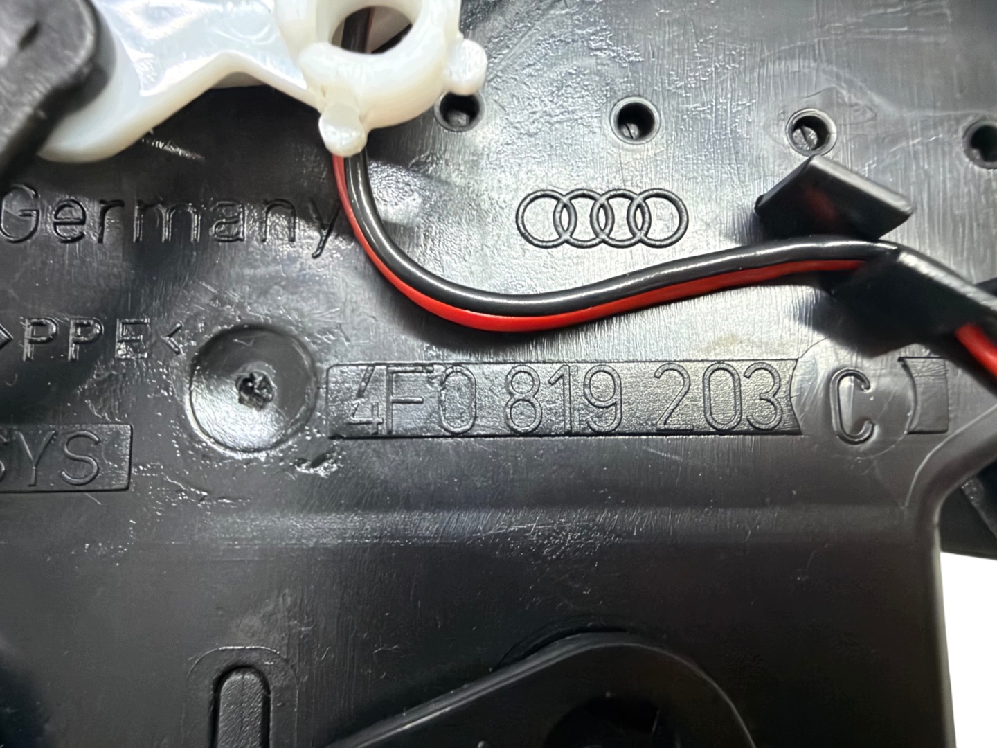 grilles d'aération arrière AUDI A6 C6 4F0819203