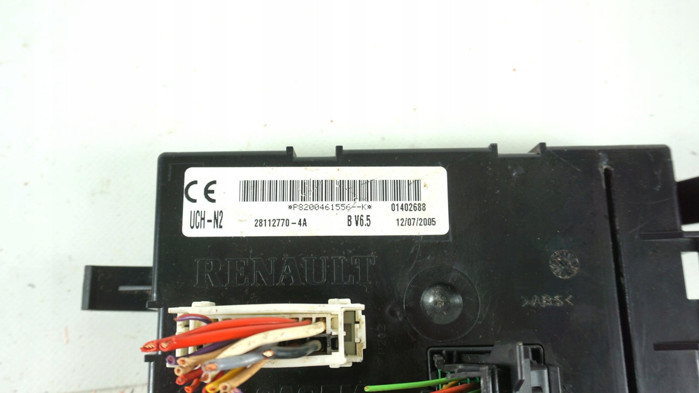 compartment UCH-N2 module BSI UCH N2 OPEL VIVARO RENAULT TRAFIC II P8200461556K