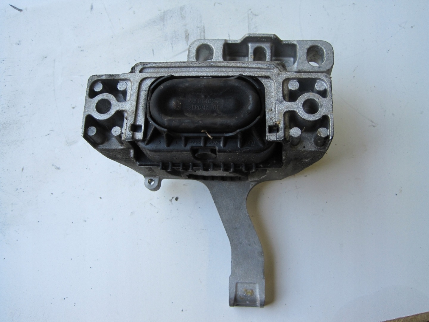 engine mount holder AUDI VW SEAT 5Q0199262BH