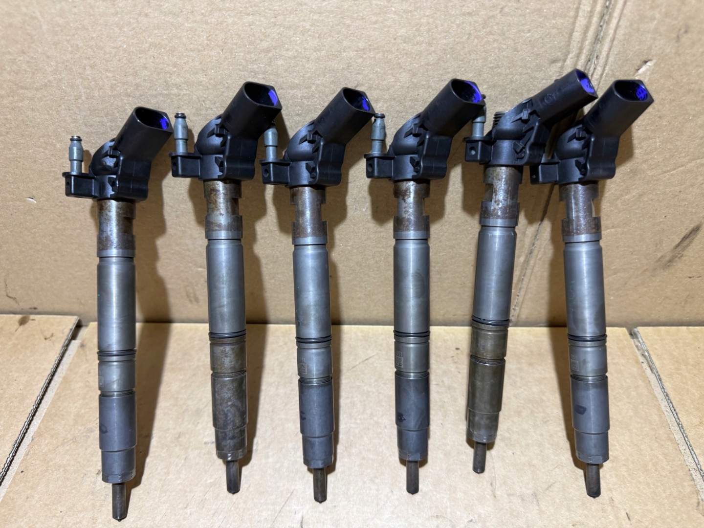 AUDI A8 D4 A6 A7 Q5 3.0 TDI injector nozzle 059130277CH